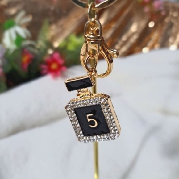 Keychain/ Bag Charm Designer inspired - Picture 2 of 10